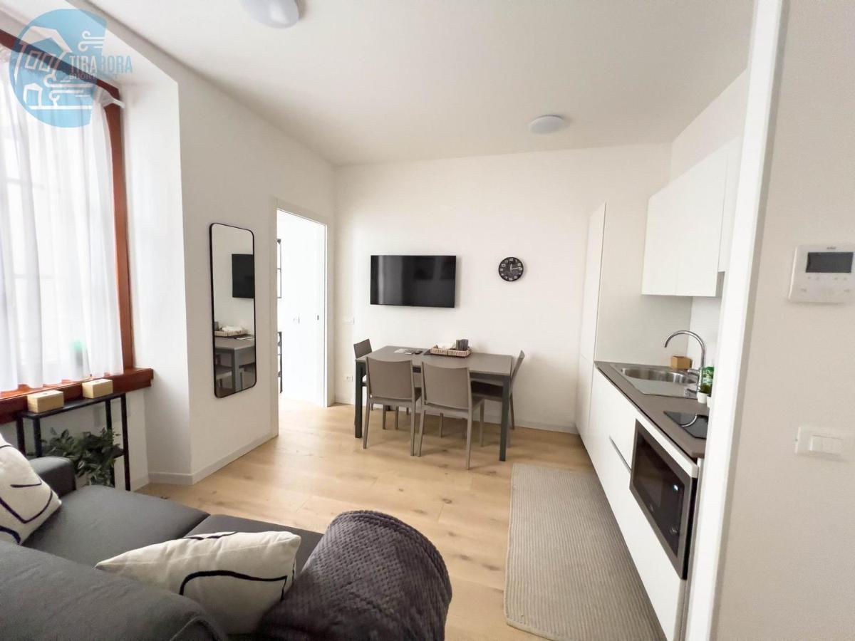Piazza Della Borsa 3C Tirabora Short Rent Apartment Trieste Exterior photo