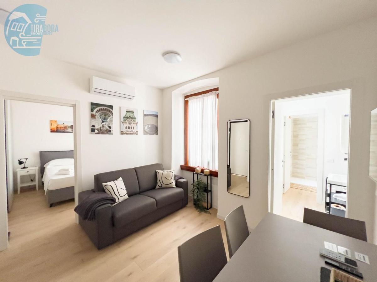 Piazza Della Borsa 3C Tirabora Short Rent Apartment Trieste Exterior photo